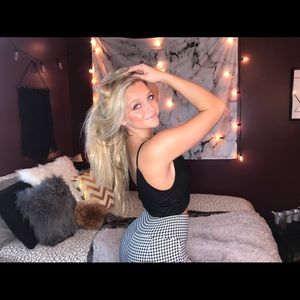 Meet your Posher, Holly